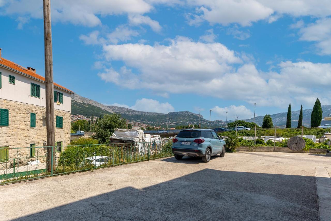Apartment Ana Solin Esterno foto